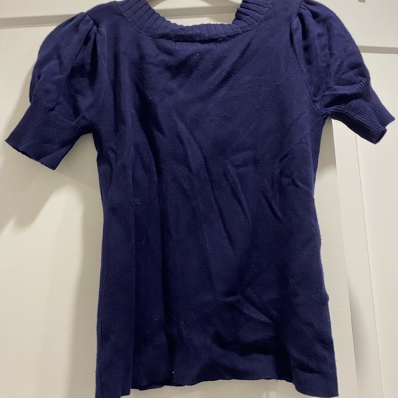 Central Park West navy vneck tshirt sweater - Picture 2 of 2